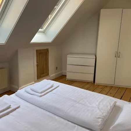 Διαμέρισμα Charming 2-Bedroom Apartment In Historic City Center